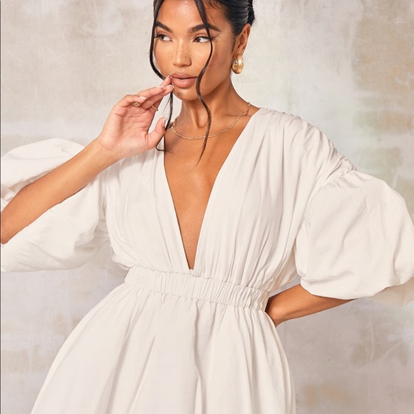Pretty Little Thing white puff dress - Picture 3 of 5